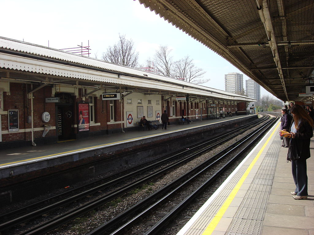Ladbroke Grove Platform