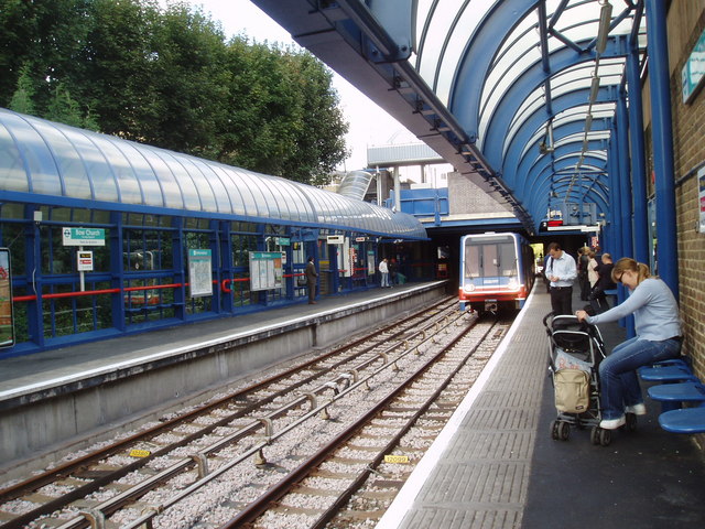 Bow Church Platform
