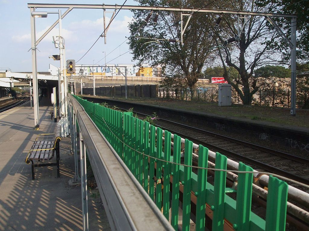 Bromley-by-Bow Platform
