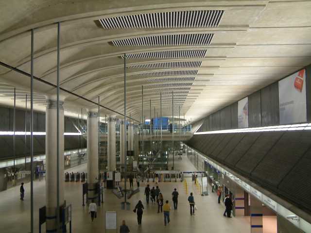 Canary Wharf Concourse