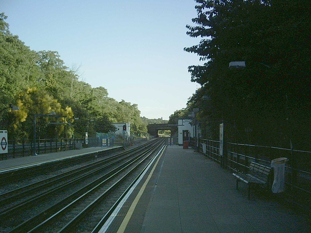Kingsbury Platform