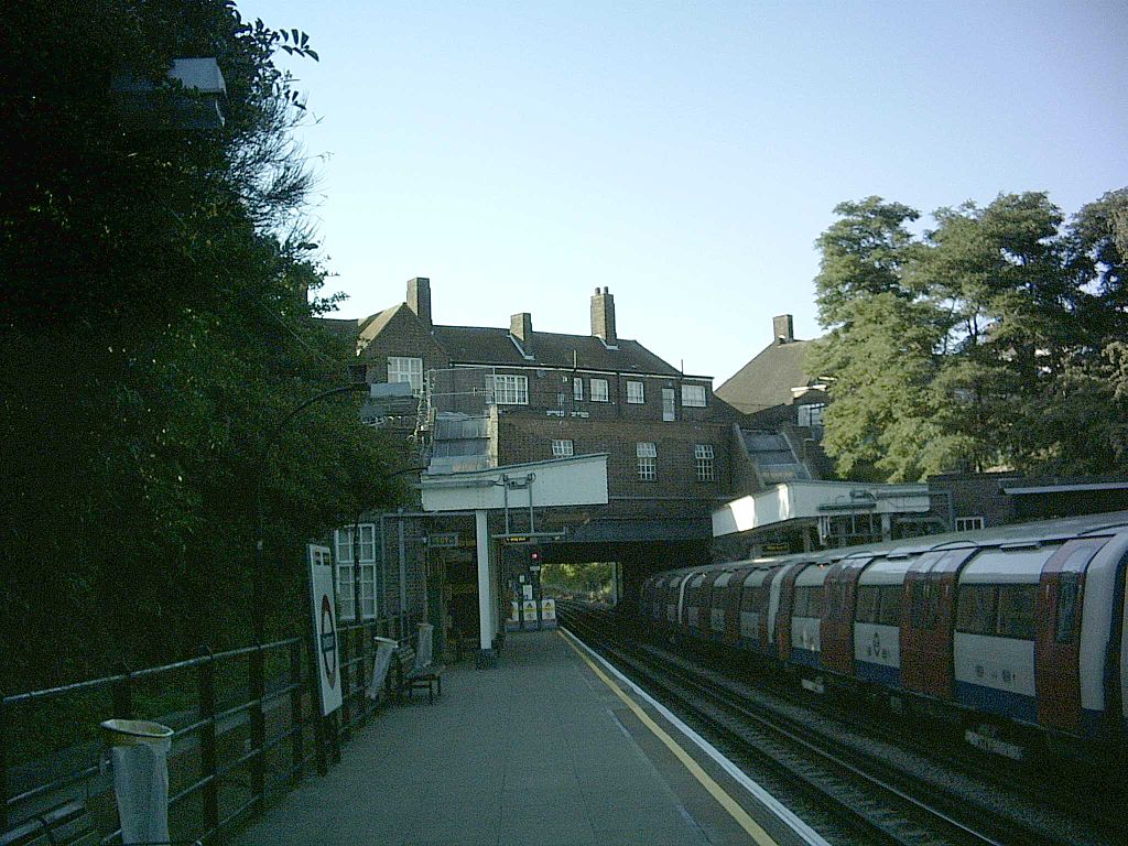 Kingsbury Platform