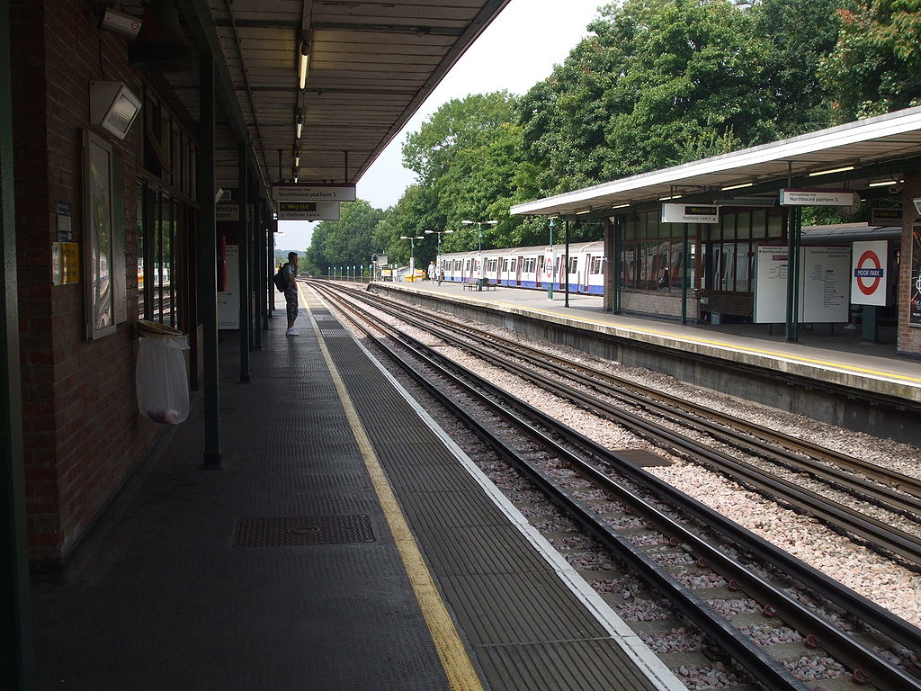 Moor Park Platform
