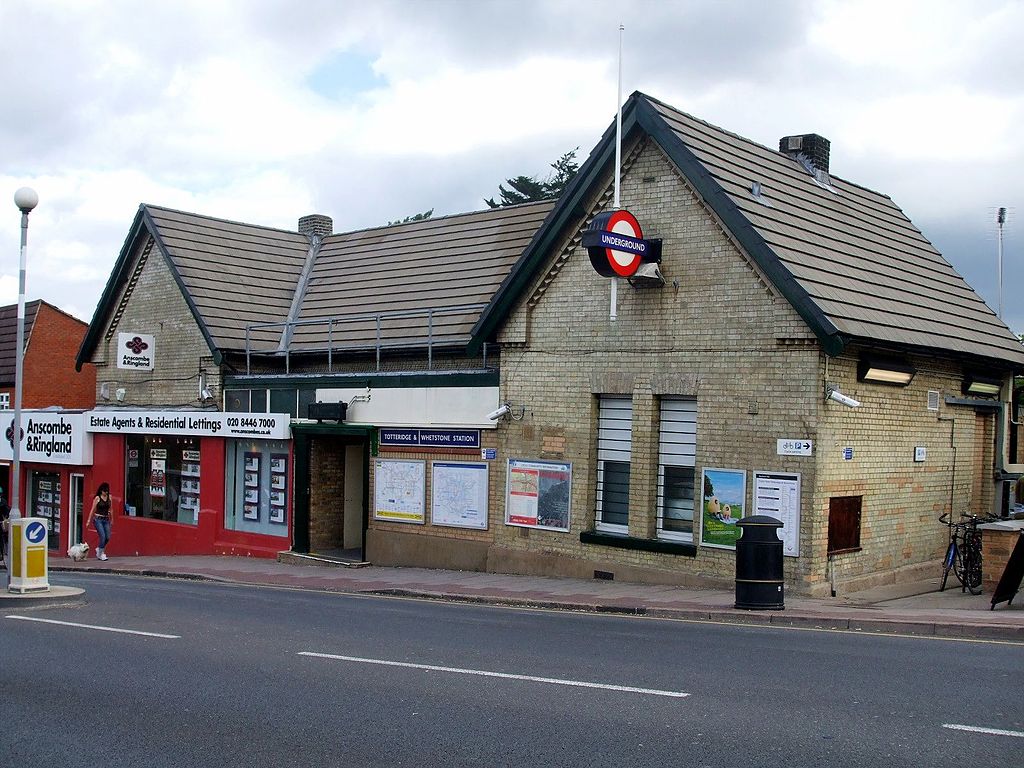 Totteridge Whetstone Entrance