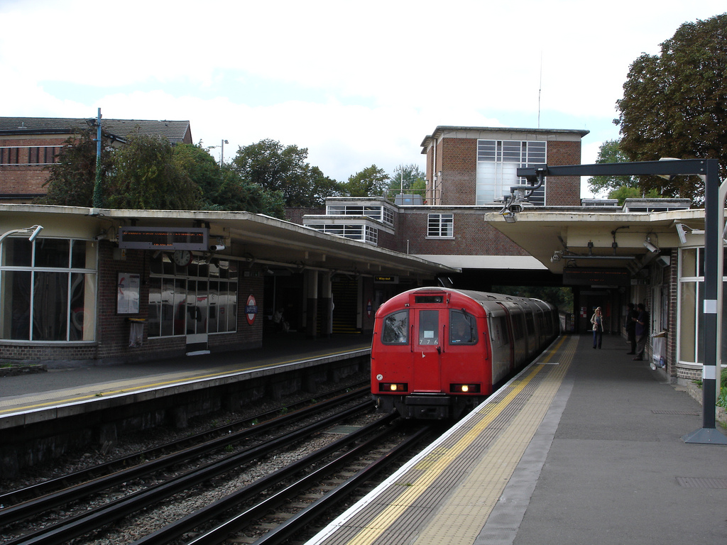 Eastcote Platform
