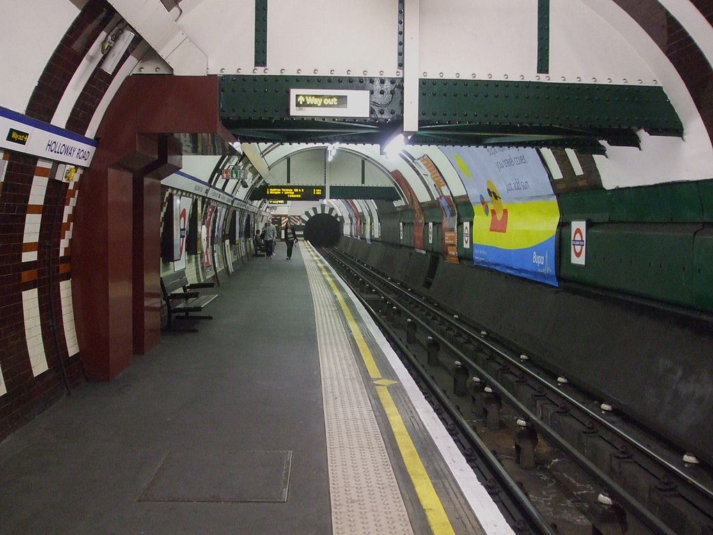 Holloway Road Platform