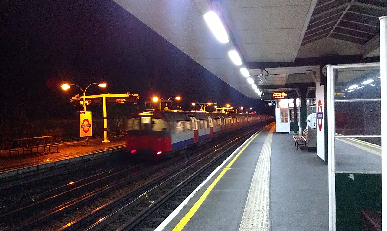 South Ealing Platform